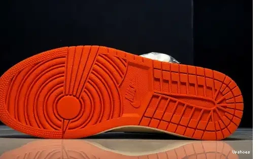  555088-005 Retro Backboard Jordan High 1 555088-005 Shattered 0507